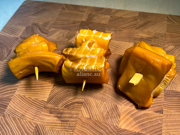 Шашлычок из кальмара х/к в Электростали