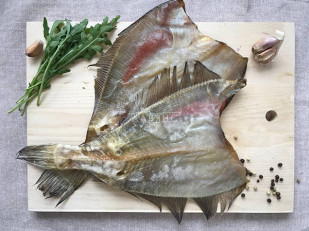 Карась холодного копчения: Камбала ёрш (Мурманская) вяленая